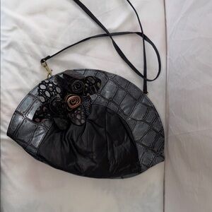 VINTAGE BEAUTIFUL SHOULDER BAG Black and Gray with Floral Detail